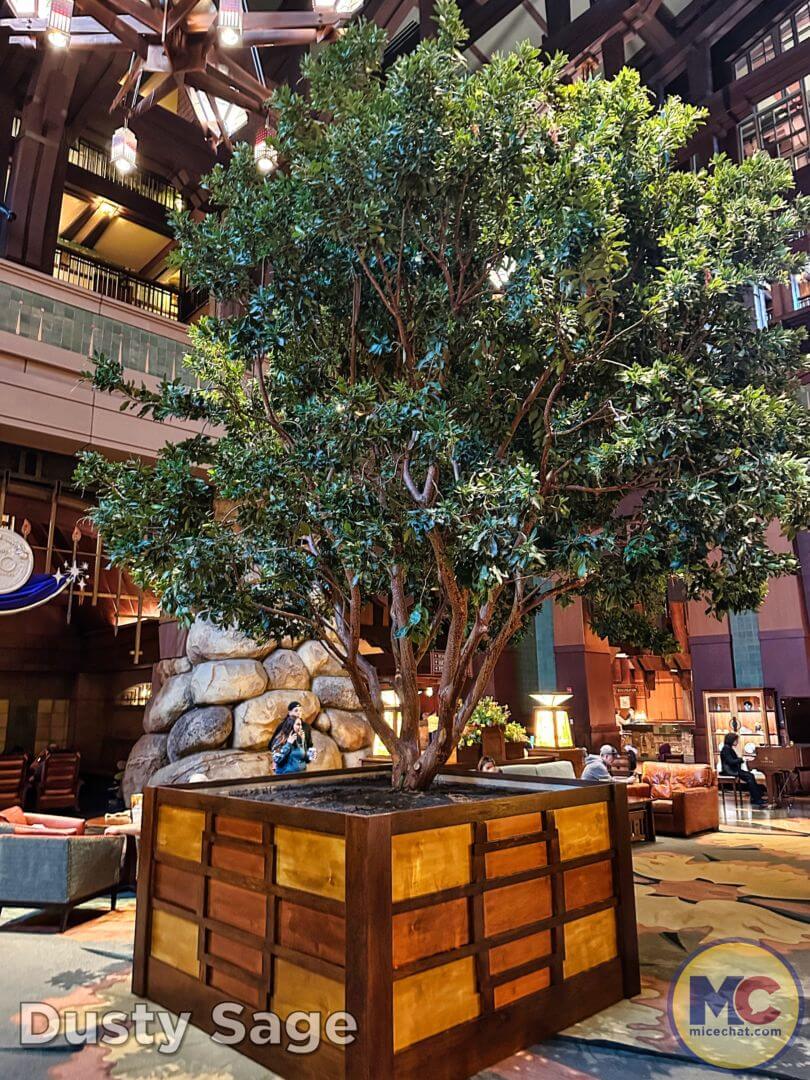 , Disneyland Update: Rolling… Heads, Strollers & Easter Eggs