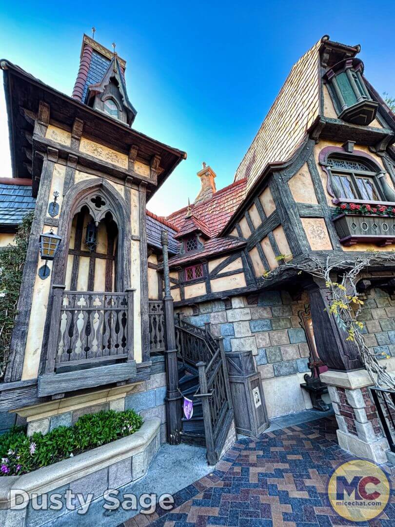 , Disneyland Update: Rolling… Heads, Strollers & Easter Eggs