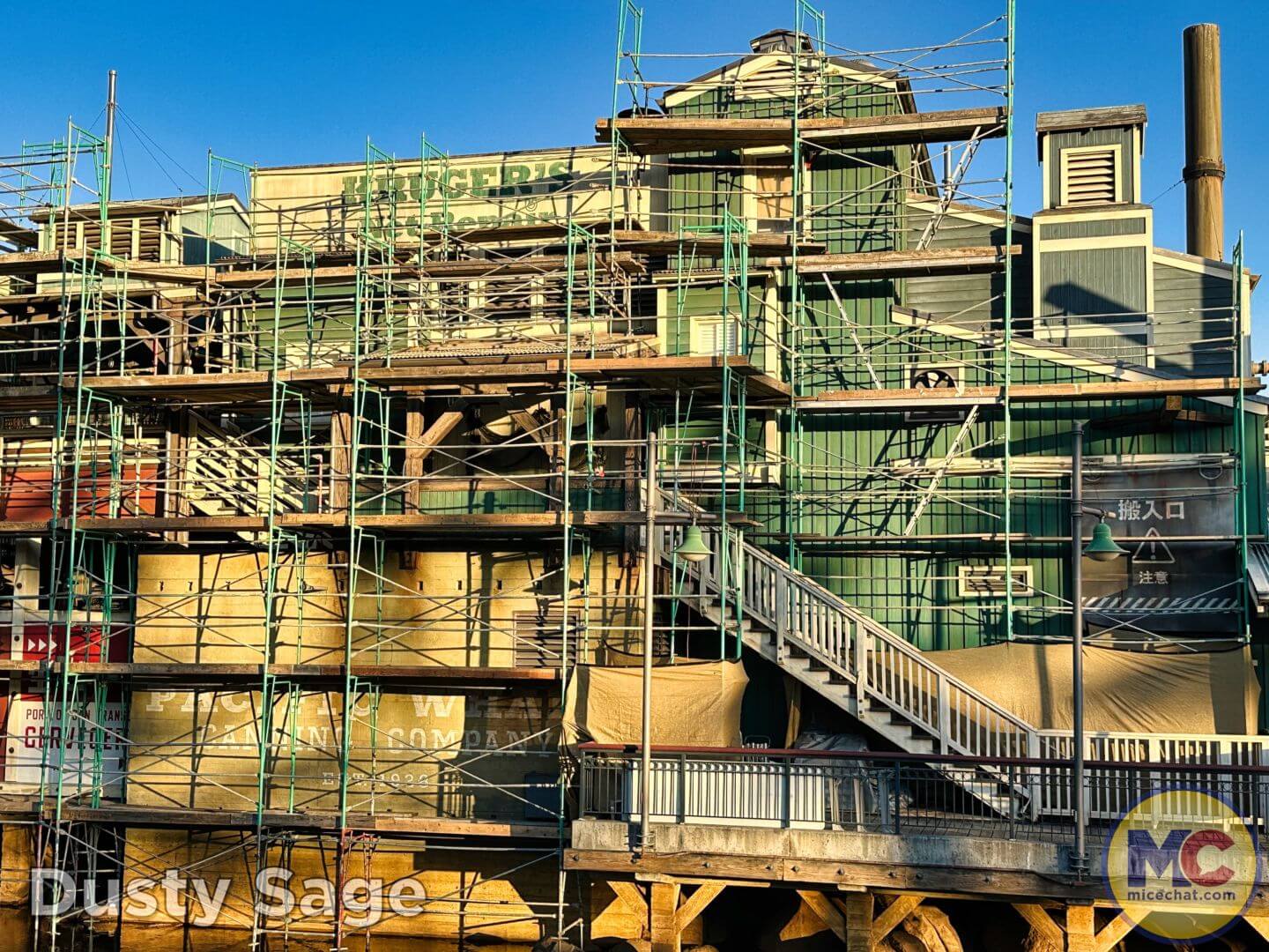 , Disneyland Update: Rolling… Heads, Strollers & Easter Eggs