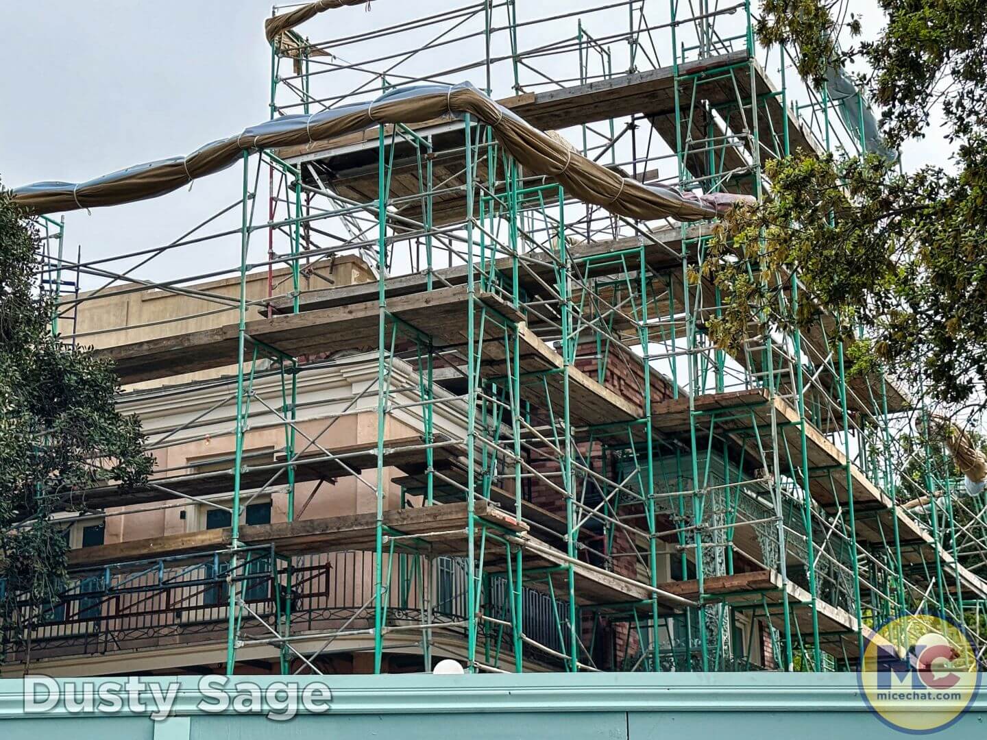 , Disneyland Update: Rolling… Heads, Strollers & Easter Eggs