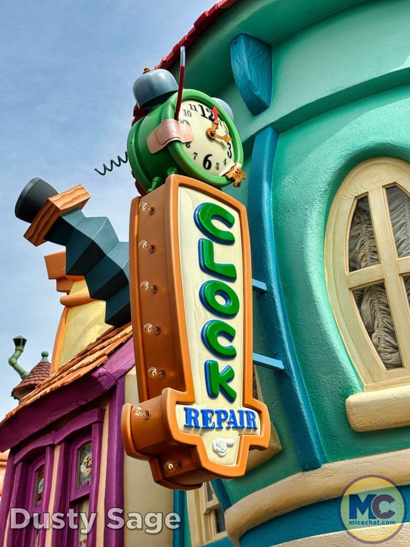 , Disneyland Update: Rolling… Heads, Strollers & Easter Eggs