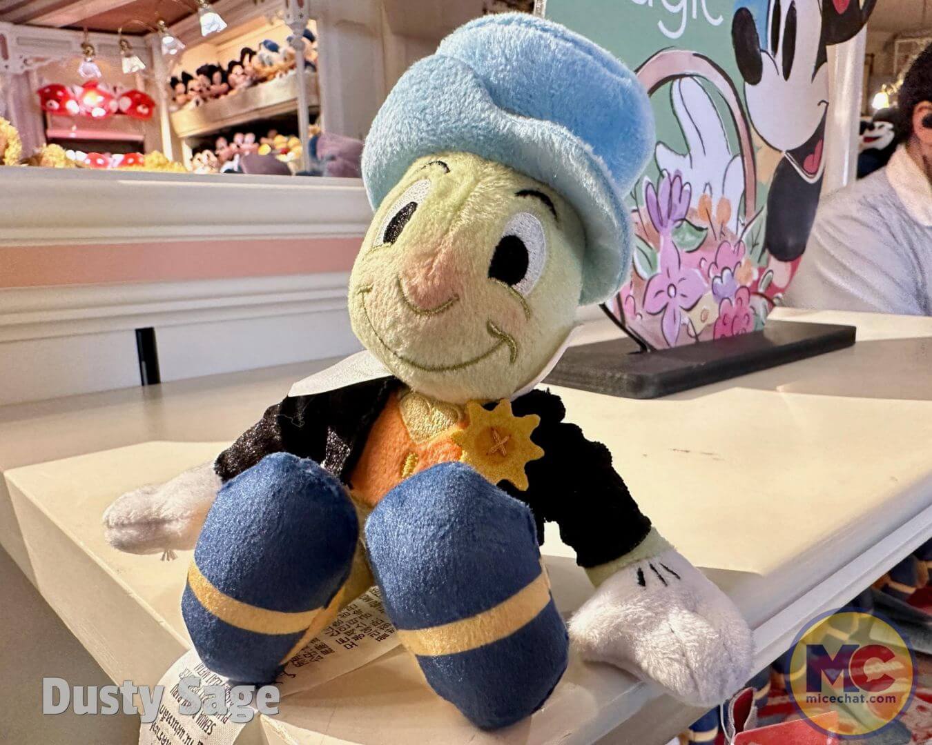 Disney Shoulder Pal Plush, Your Guide to Disneyland Shoulder Pal Plushes!