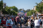 Disneyland springtime crowds Main Street USA DSC_5751-X5