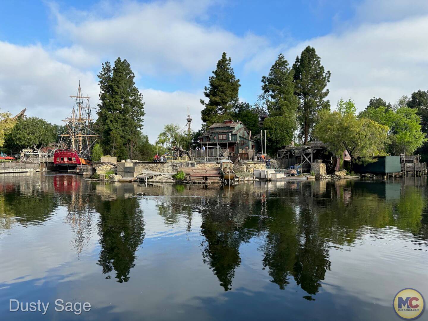 Fantasmic, Breaking News: Disneyland&#8217;s Fantasmic Gets A Reopening Date!