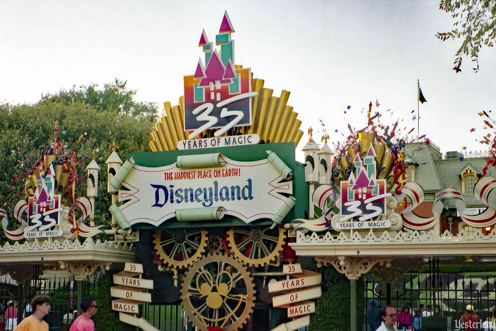 “35 Years of Magic” – Disneyland in 1990