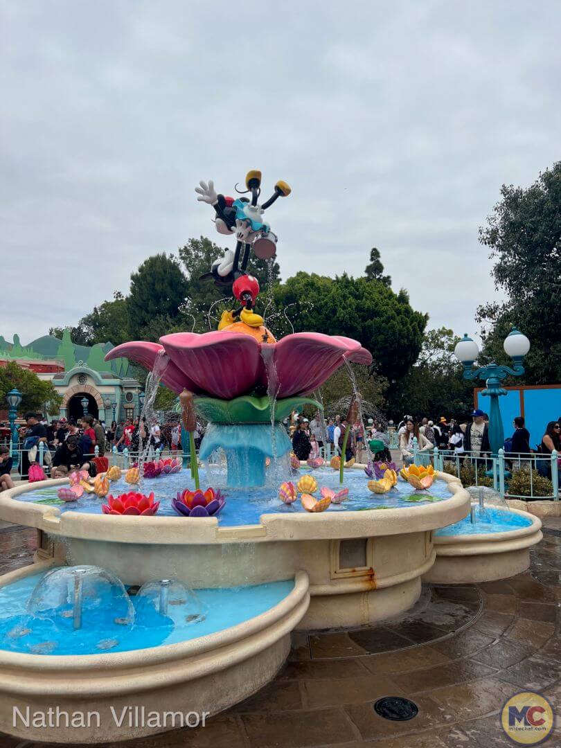 , Disneyland Update: The Final Splashdown, Pixar Preview &#038; More Mermaid!