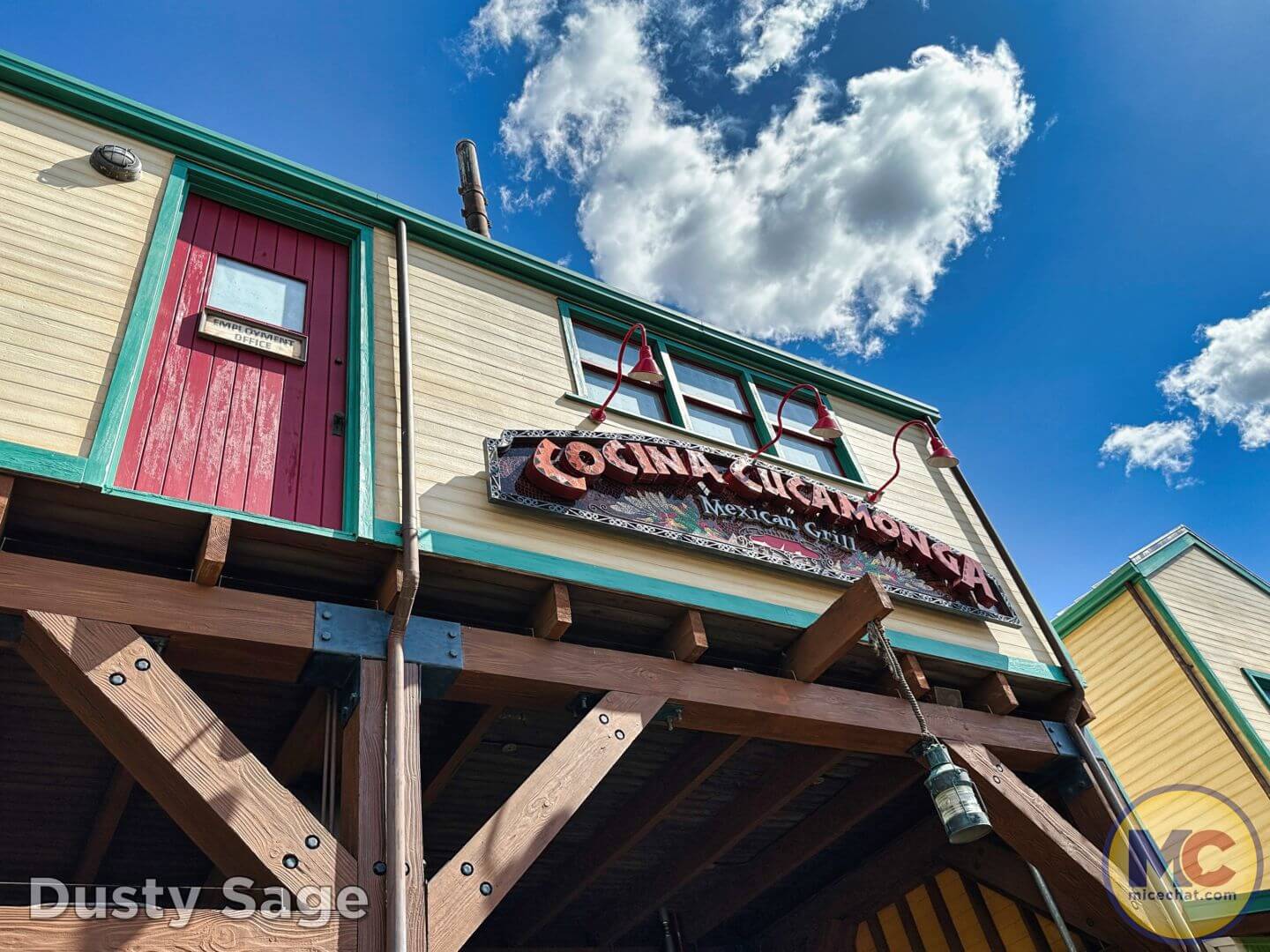 , Disneyland Update – The Crowd Awakens