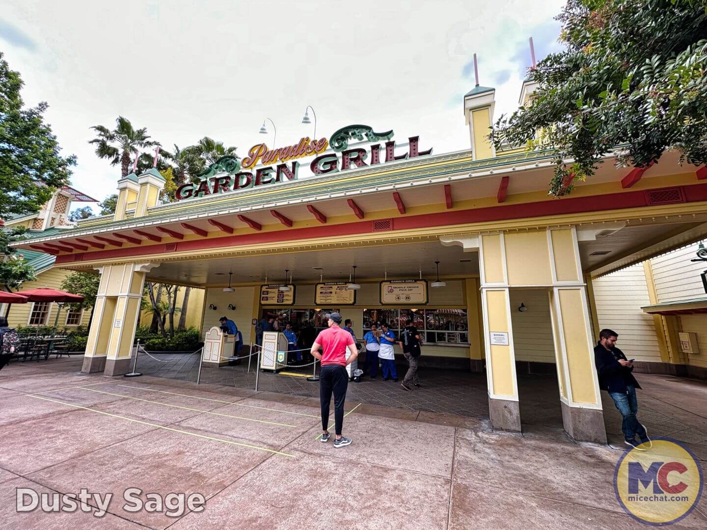 Disneyland Dining Guide, Disneyland Quick Service Dining Guide: Affordable Alternatives Inside & Outside the Resort