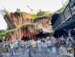 Disneyland News splash mountain closing crowds 2 MiceChat