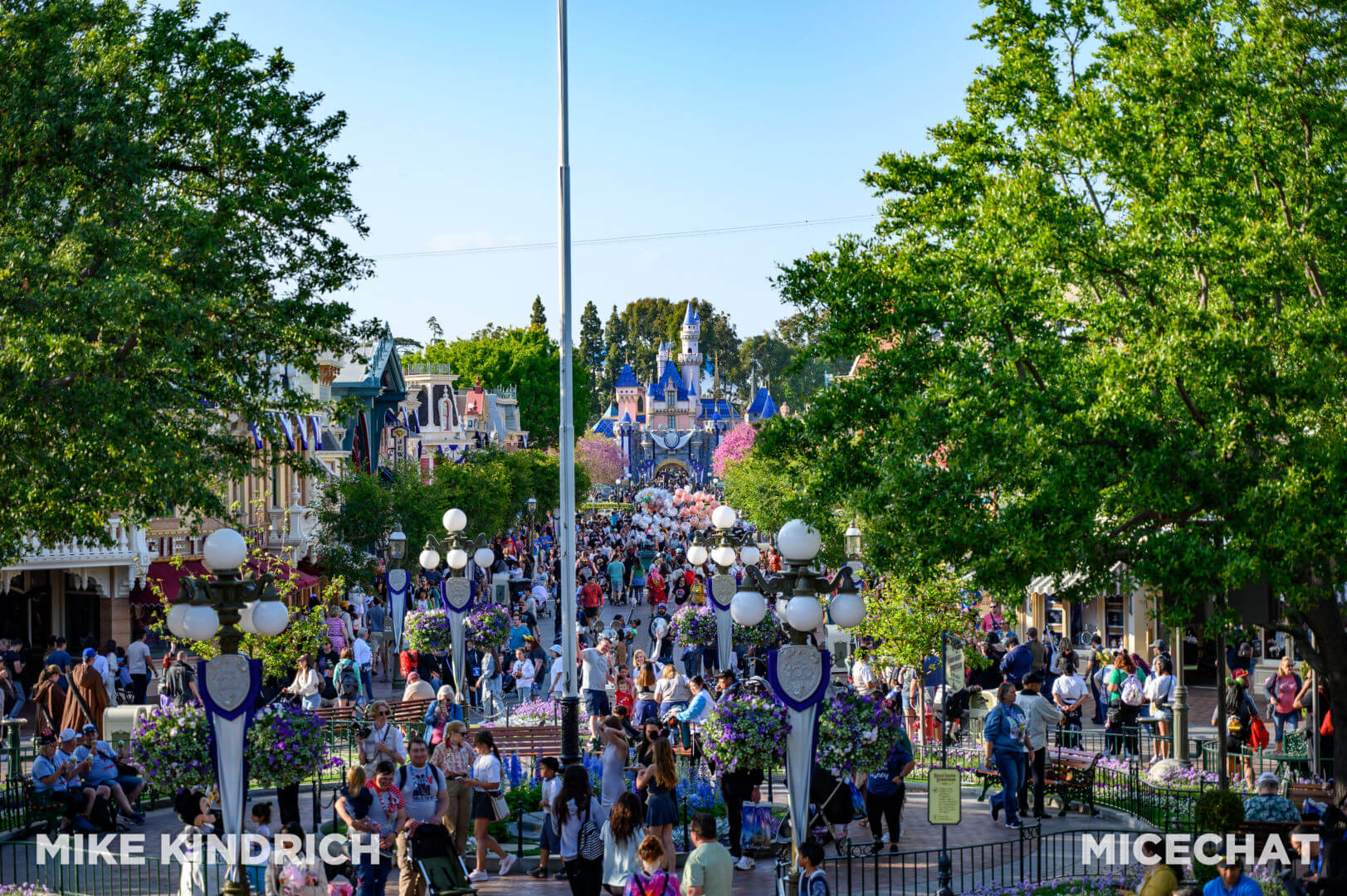 , Disneyland Update: Fantasmic Surprise & Reservations About Reservations