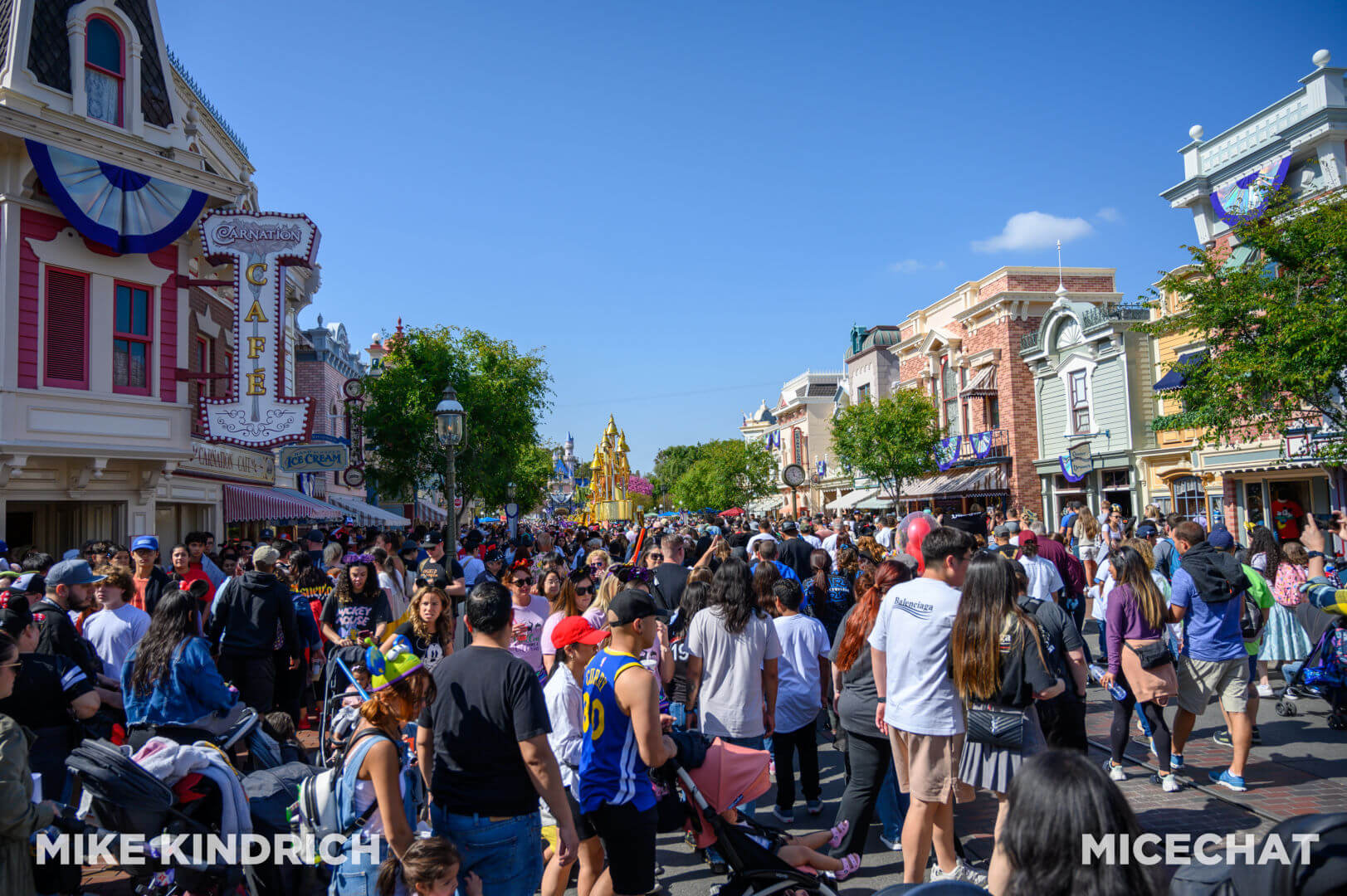 , Disneyland Update: Fantasmic Surprise & Reservations About Reservations