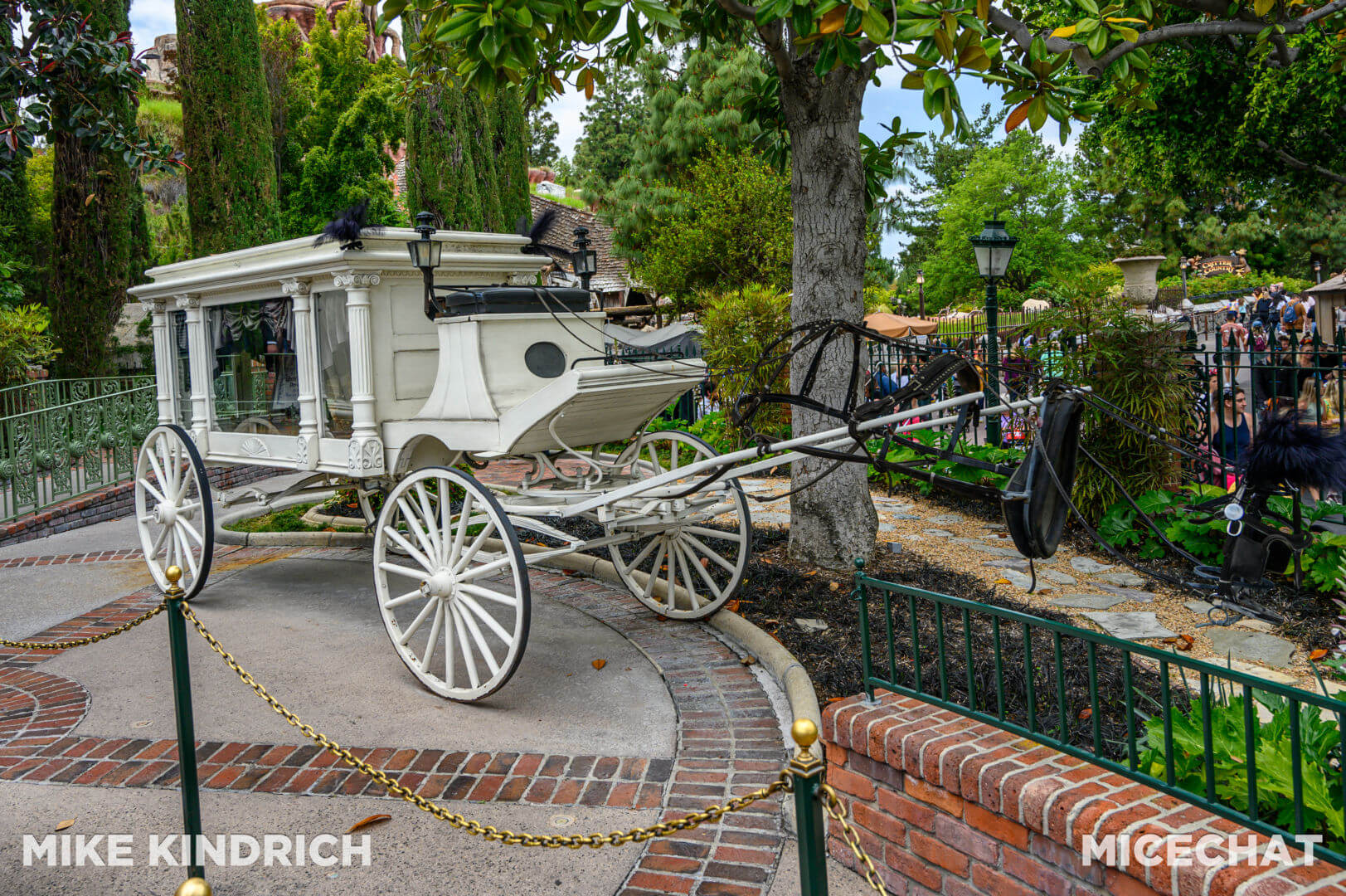 Haunted Mansion, MiceShots: Disneyland&#8217;s Haunted Mansion Materialized