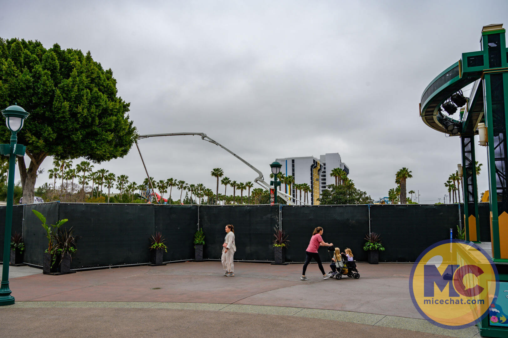 , Disneyland Update: Exciting Changes, Frustrating Delays &#038; the Final Splash