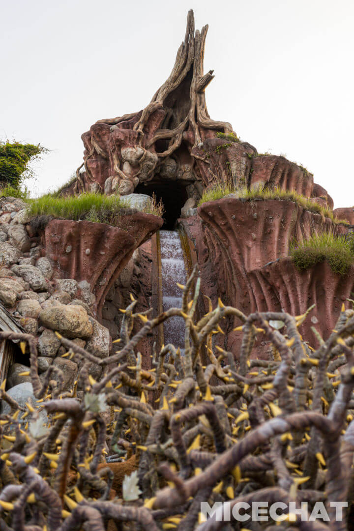 , Disneyland Update: The Final Splashdown, Pixar Preview & More Mermaid!