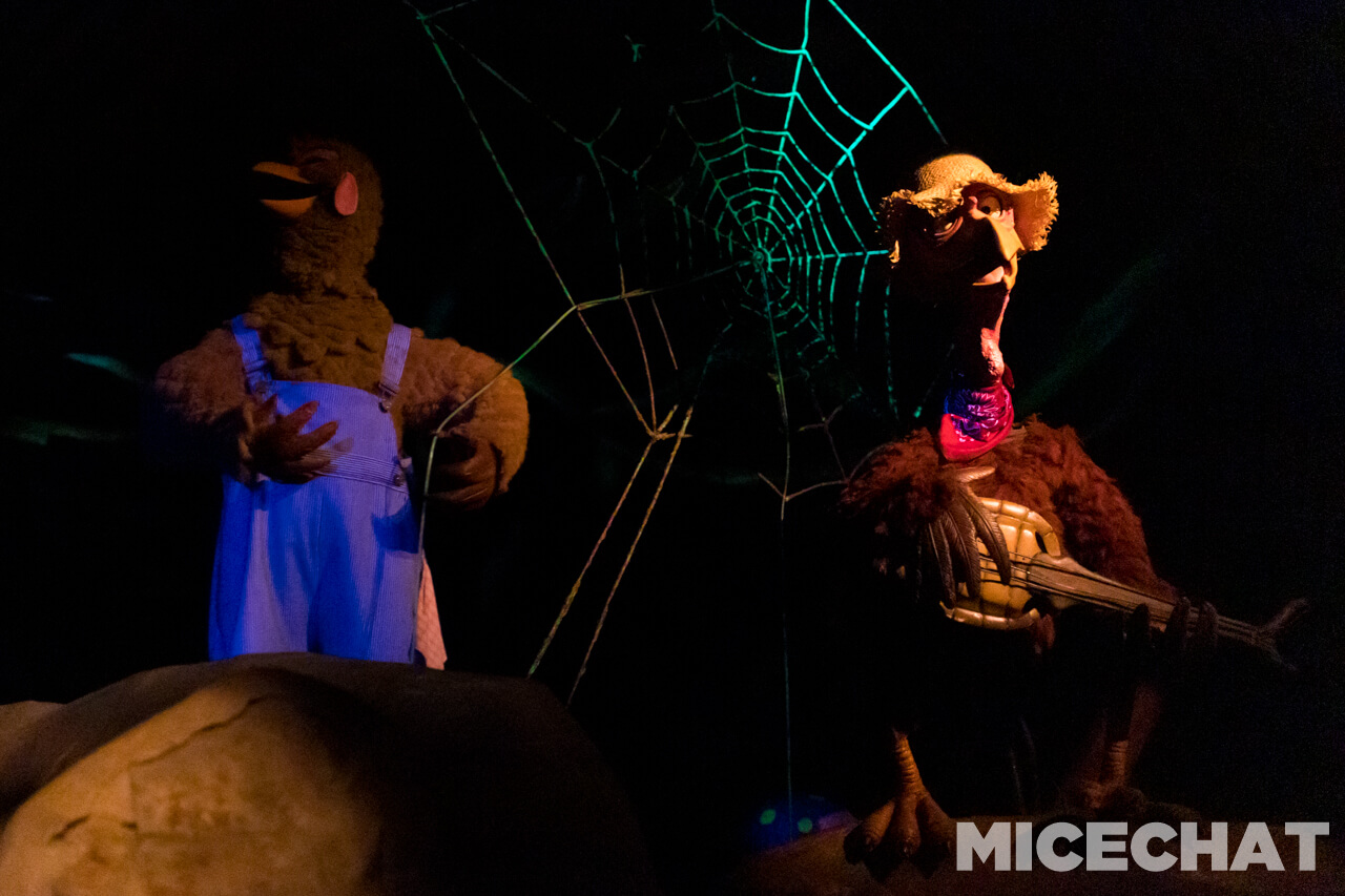 , Disneyland Update: The Final Splashdown, Pixar Preview & More Mermaid!