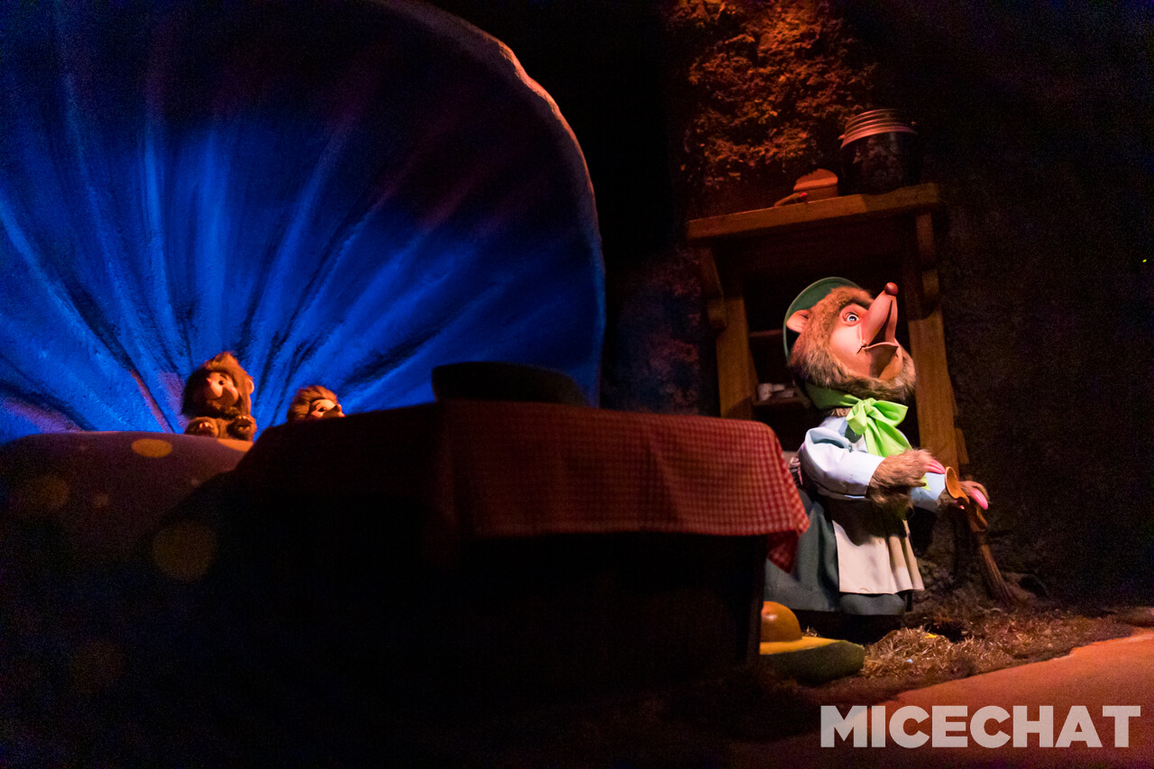 , Disneyland Update: The Final Splashdown, Pixar Preview & More Mermaid!