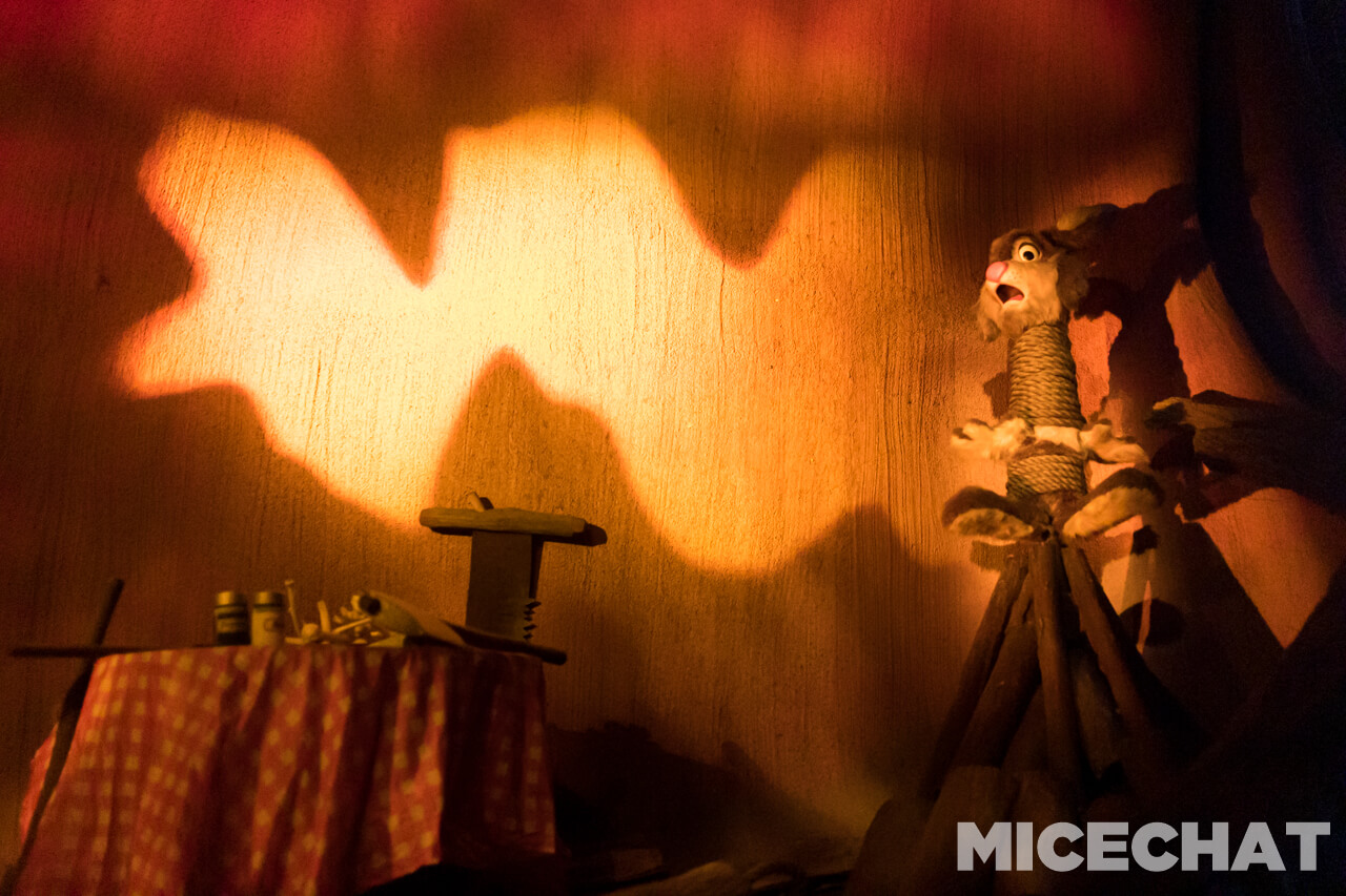 , Disneyland Update: The Final Splashdown, Pixar Preview & More Mermaid!