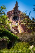 disneyland splash mountain beauty distance lift MiceChat