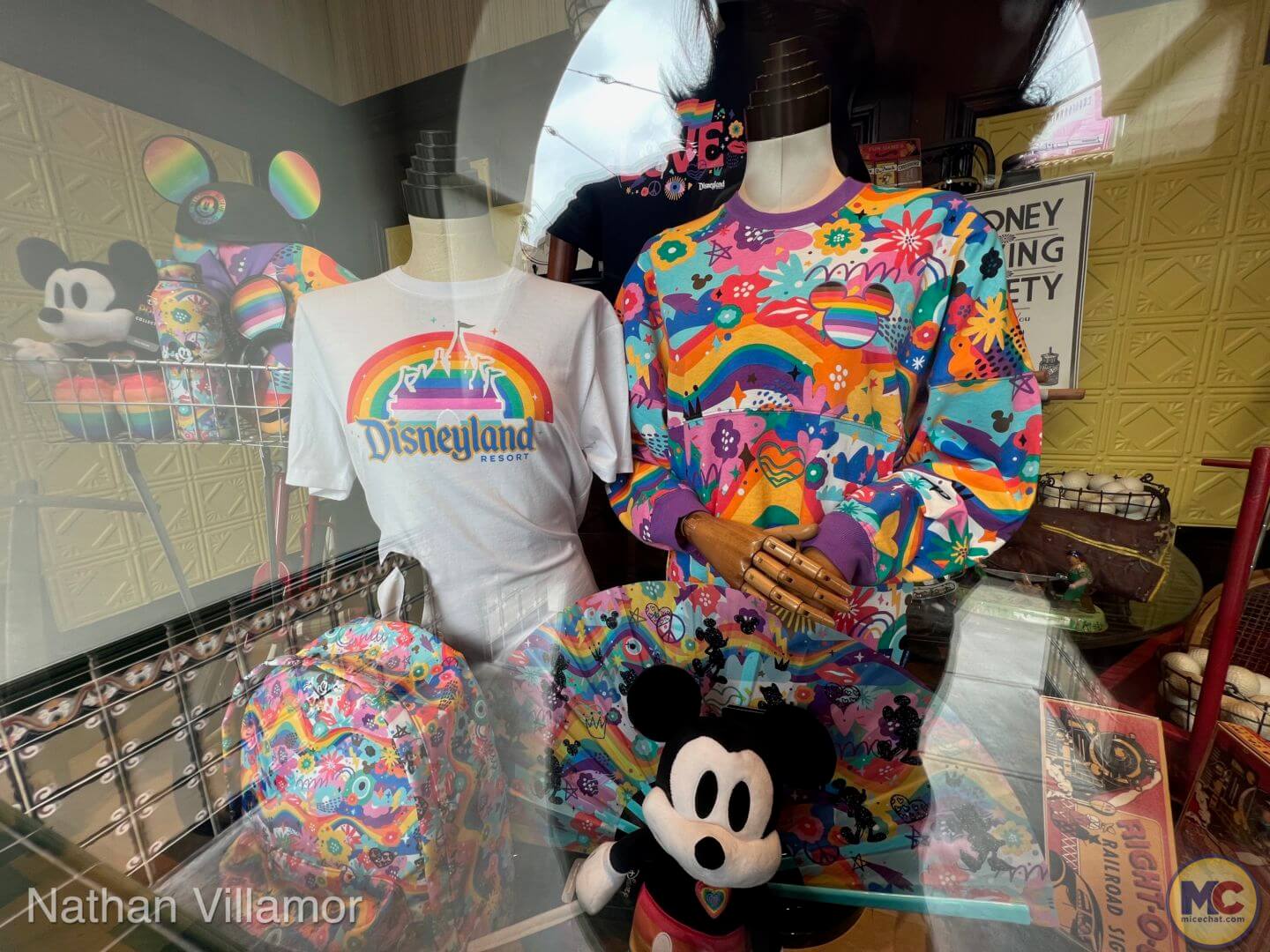 , Disneyland Update: The Final Splashdown, Pixar Preview & More Mermaid!