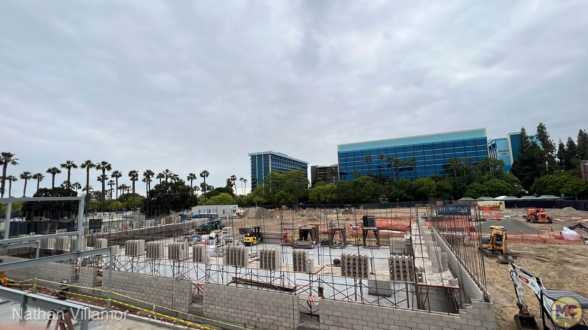 , Disneyland Update: The Final Splashdown, Pixar Preview & More Mermaid!
