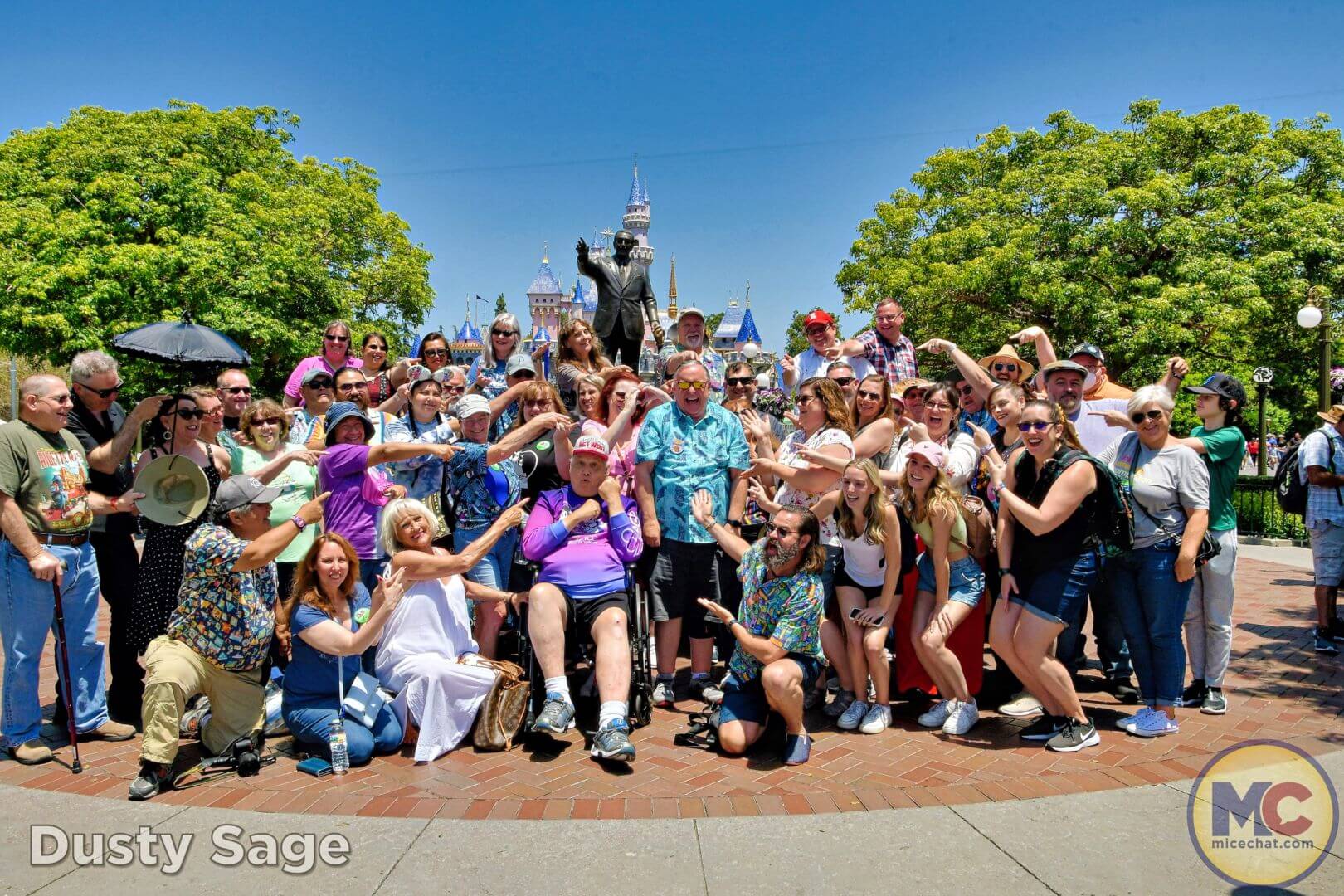 Disneyland Update summer crowd, Disneyland Update: Summer Crowd Collapse, Haunted Happenings & Another Year Older!