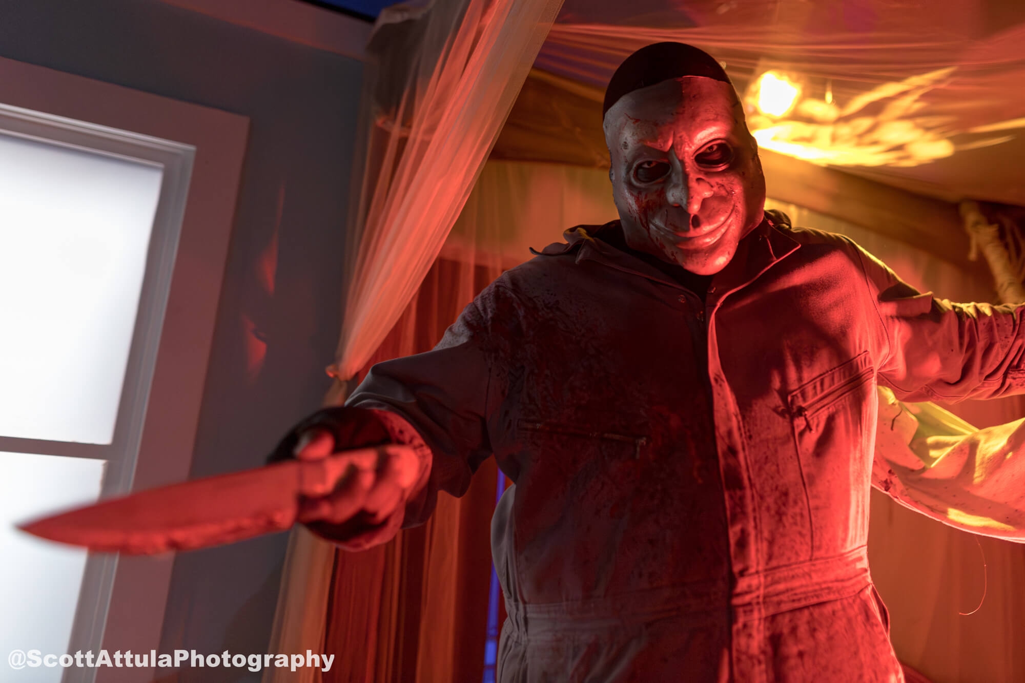Knott's Scary Farm, 🎃 Knott’s Scary Farm 2025 Guide: New Mazes, What’s Leaving, Haunted Happenings, Foodie Frights & a Hangin’