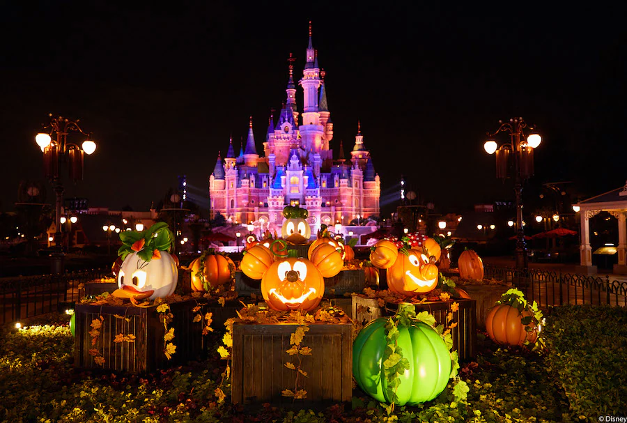 Shanghai Disney Halloween