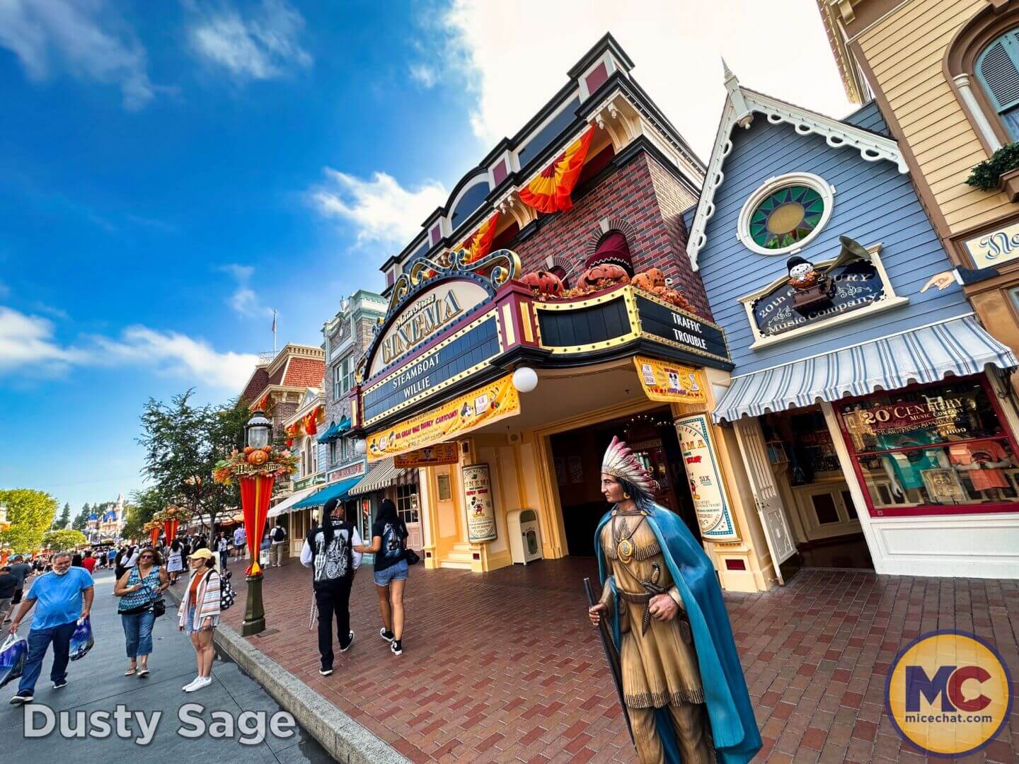 Disneyland Cinema