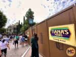 Disneyland News Haunted Mansion Holiday Long Line MiceChat