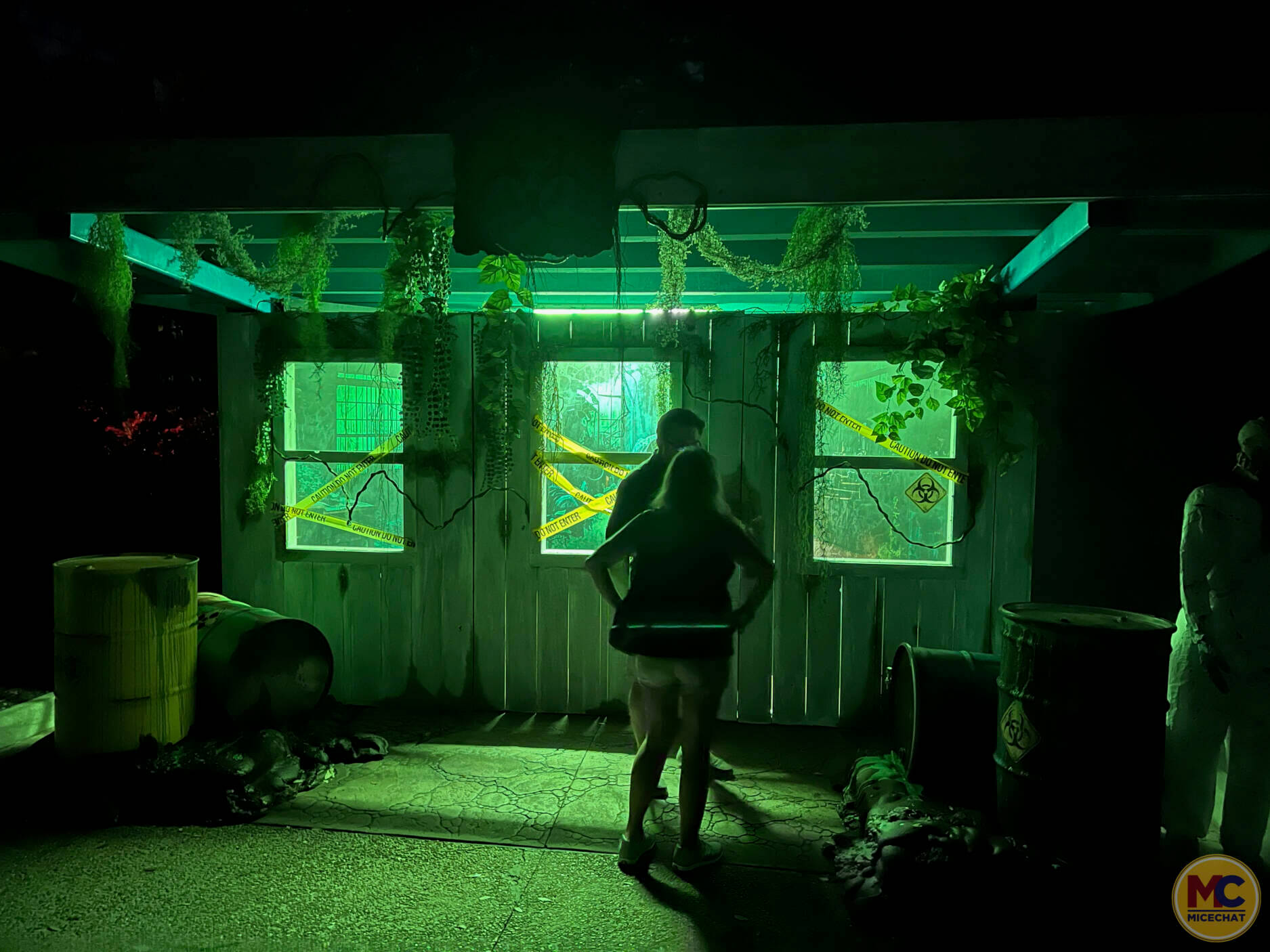 Howl-O-Scream, Hot and Cold Running Chills at SeaWorld Orlando’s Howl-O-Scream