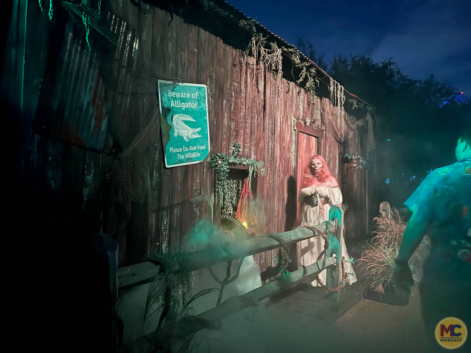 Howl-O-Scream, Hot and Cold Running Chills at SeaWorld Orlando’s Howl-O-Scream