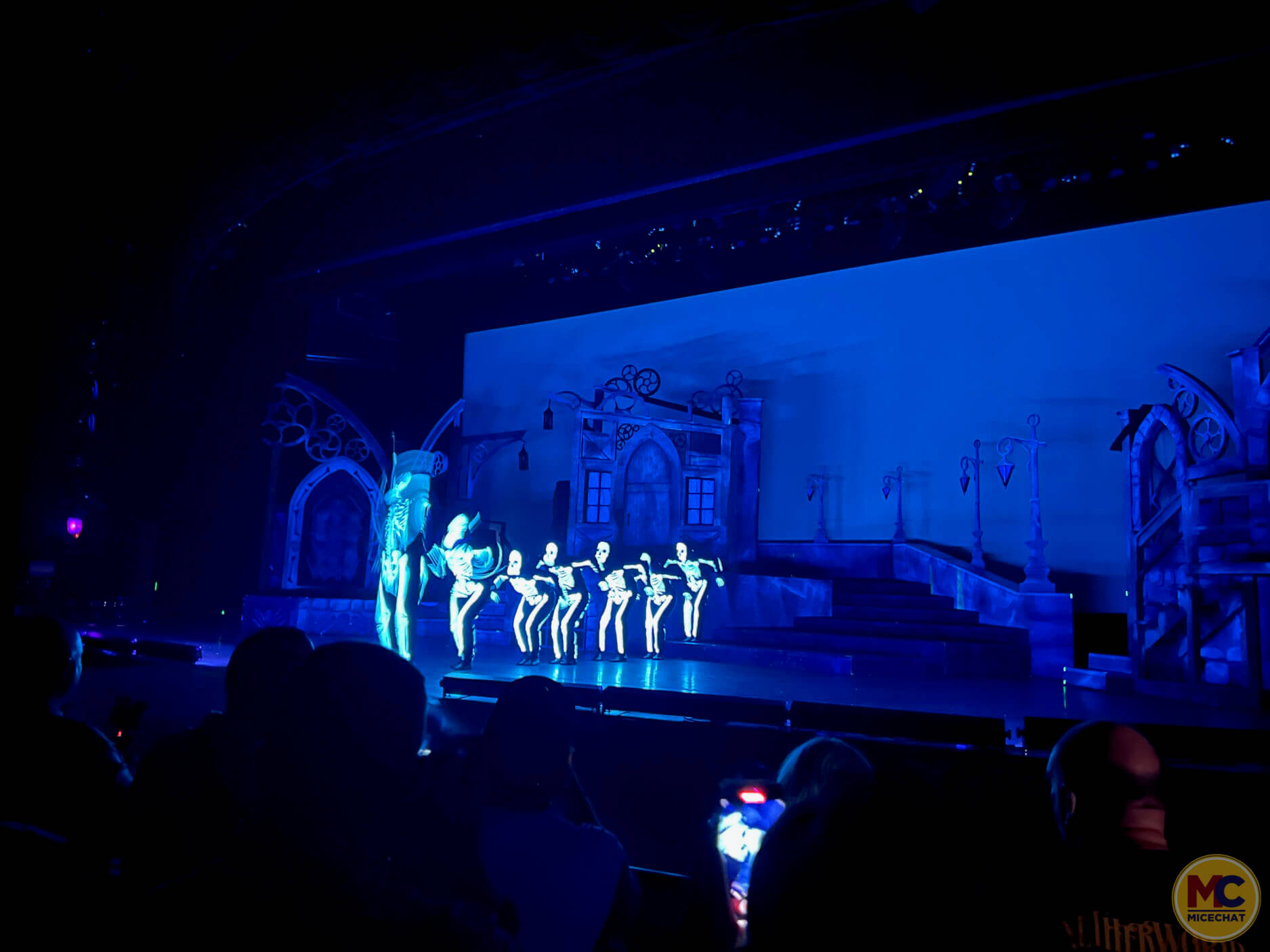Howl-O-Scream, Hot and Cold Running Chills at SeaWorld Orlando’s Howl-O-Scream
