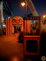 Carn-Evil Pier scare zone SeaWorld Orlando Howl-O-Scream 2023