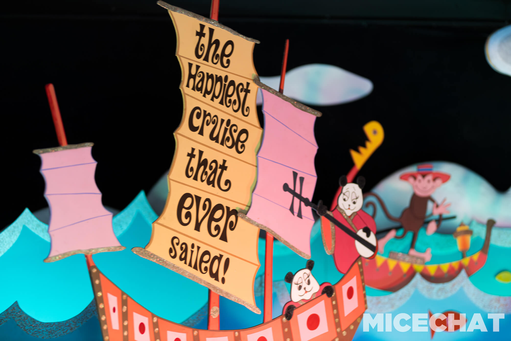 , Disneyland Update – Snowfall, Pumpkins & Missed Opportunities!