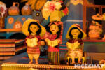 008_Disneyland_it’s a small world