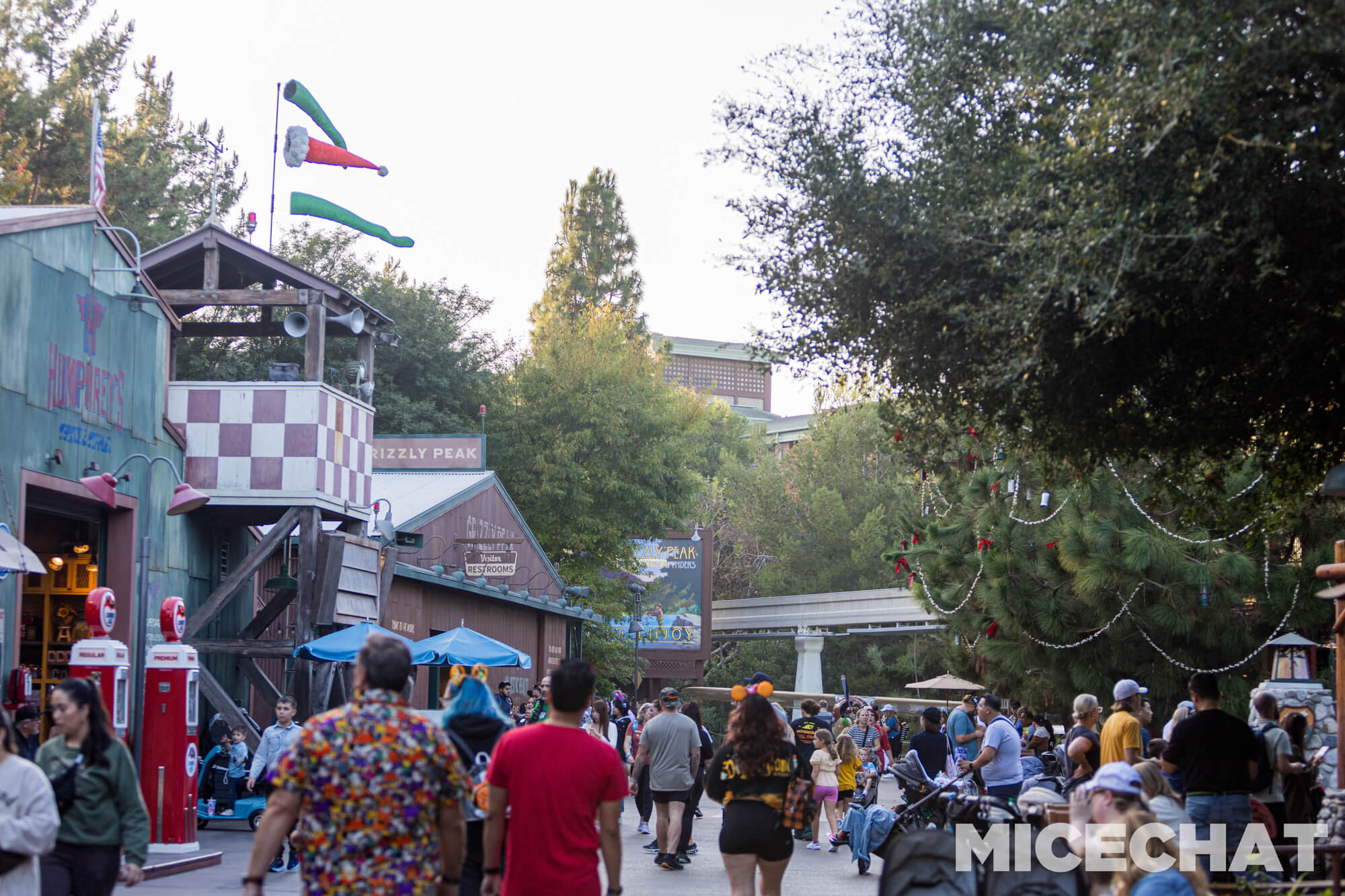 , Disneyland Update: Sad Departures and Exciting Additions!