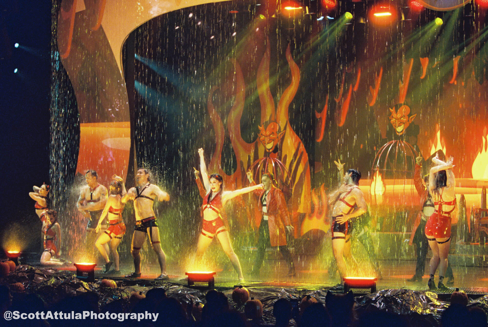 Knott's Scary Farm Entertainment, Knott’s Scary Farm 50th Anniversary Entertainment – Masterfully Macabre!