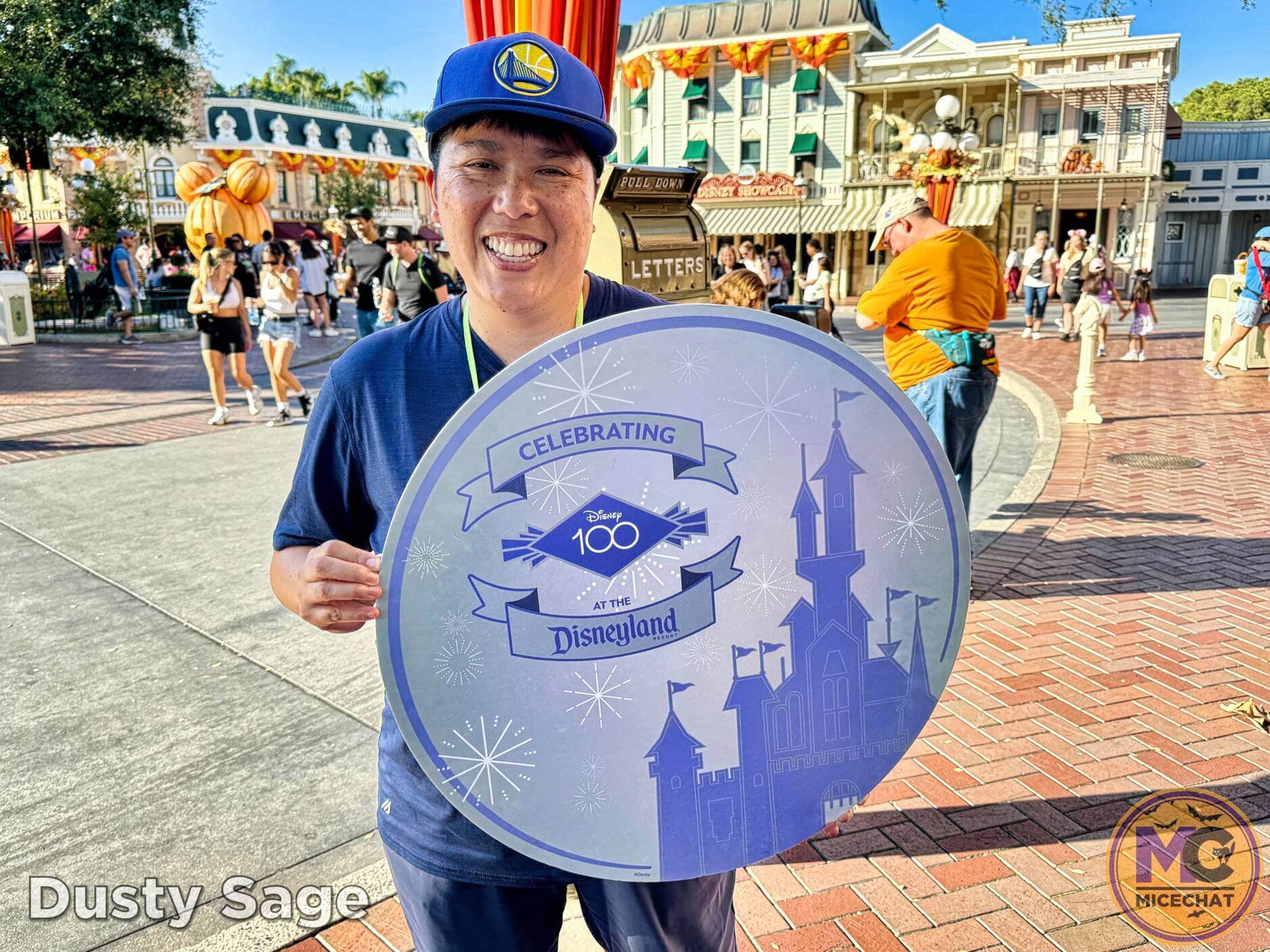 , Disneyland Update – Snowfall, Pumpkins & Missed Opportunities!