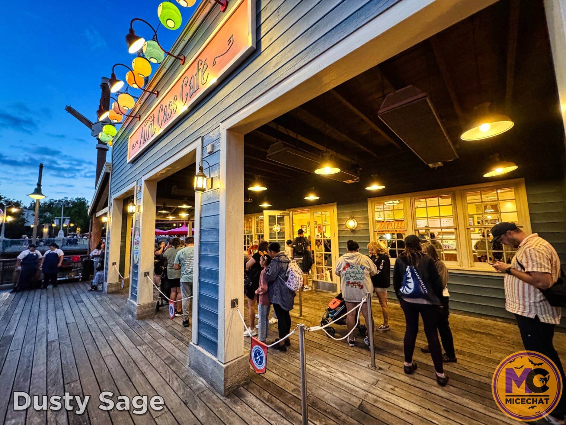 Disneyland Dining Guide, Disneyland Quick Service Dining Guide: Affordable Alternatives Inside & Outside the Resort