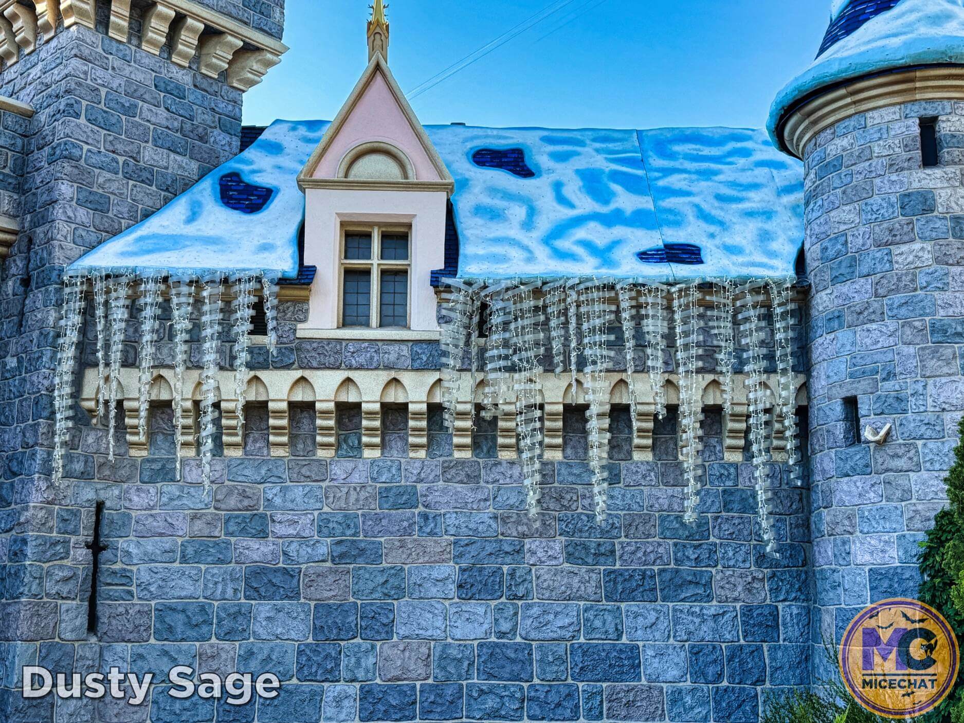 , Disneyland Update – Snowfall, Pumpkins & Missed Opportunities!