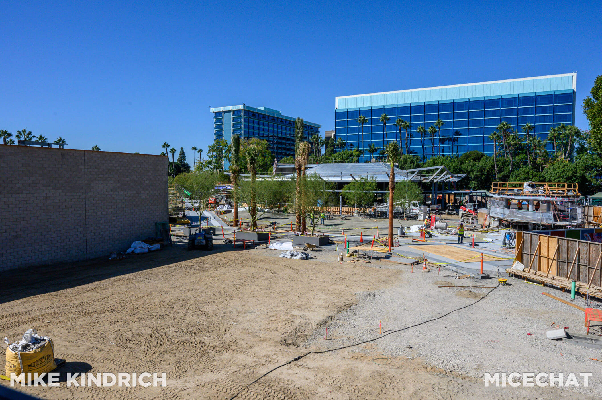 , Disneyland Update: Reservation Riddles, Disney Dilemmas, Cool Construction, and Holiday Hints