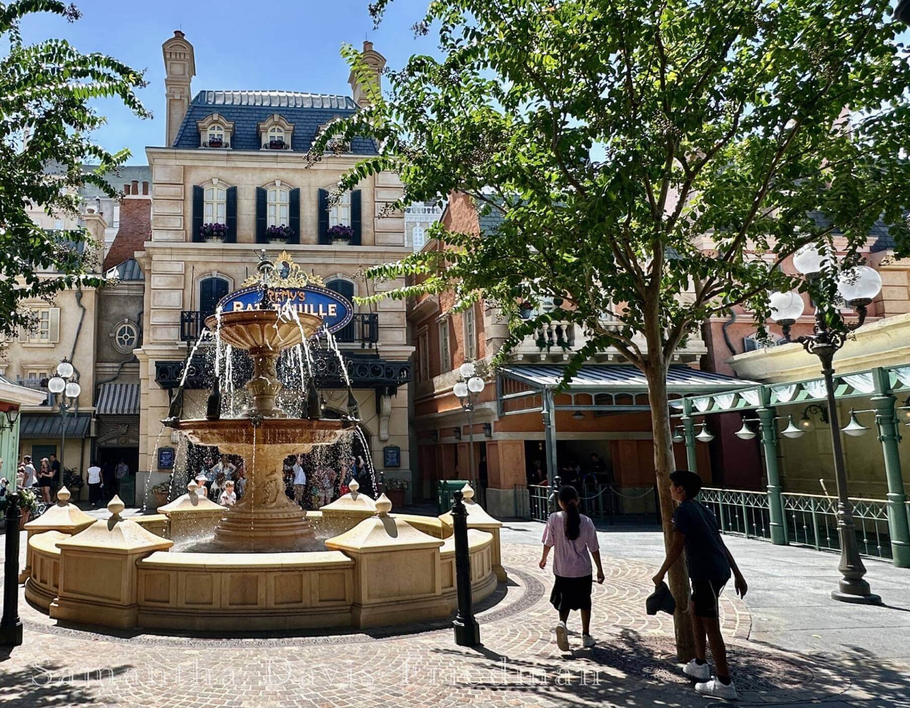 Remy&rsquo;s Ratatouille Adventure at Epcot