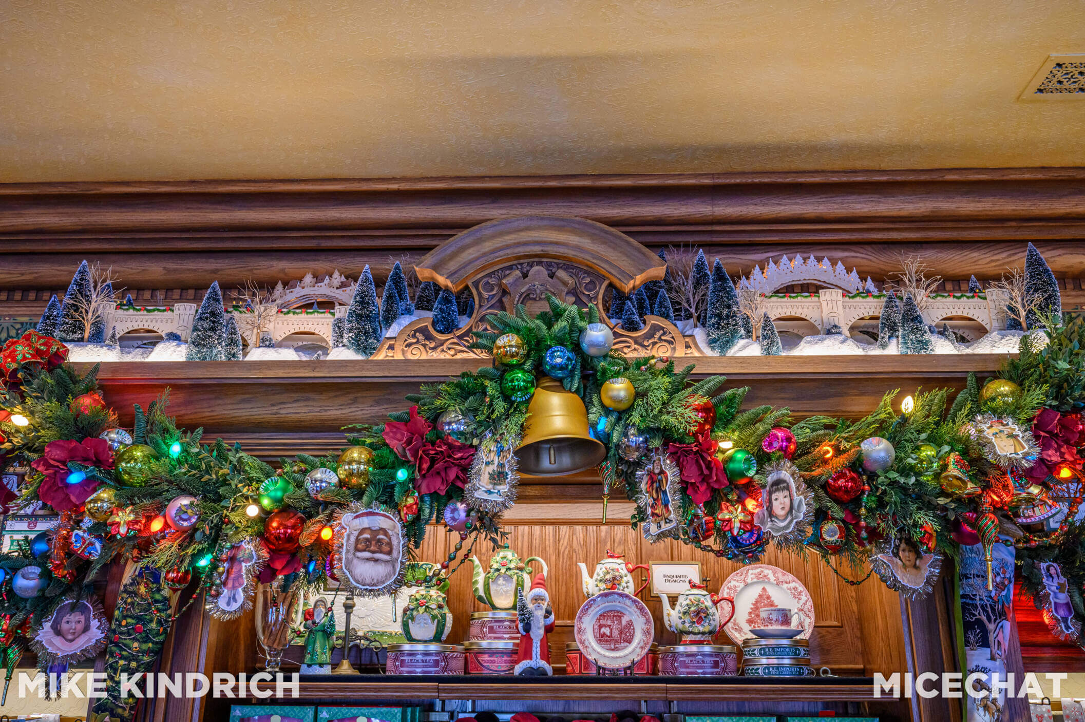 Main Street U.S.A., MiceShots: Falling for Main Street U.S.A. – A Crisp Stroll Through Walt’s Autumnal Wonderland