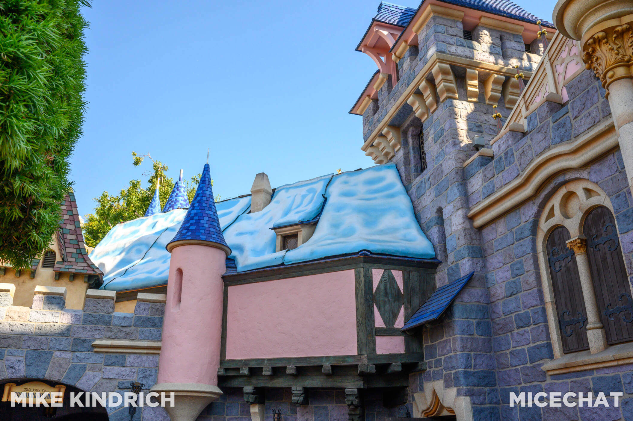, Disneyland Update – Snowfall, Pumpkins & Missed Opportunities!