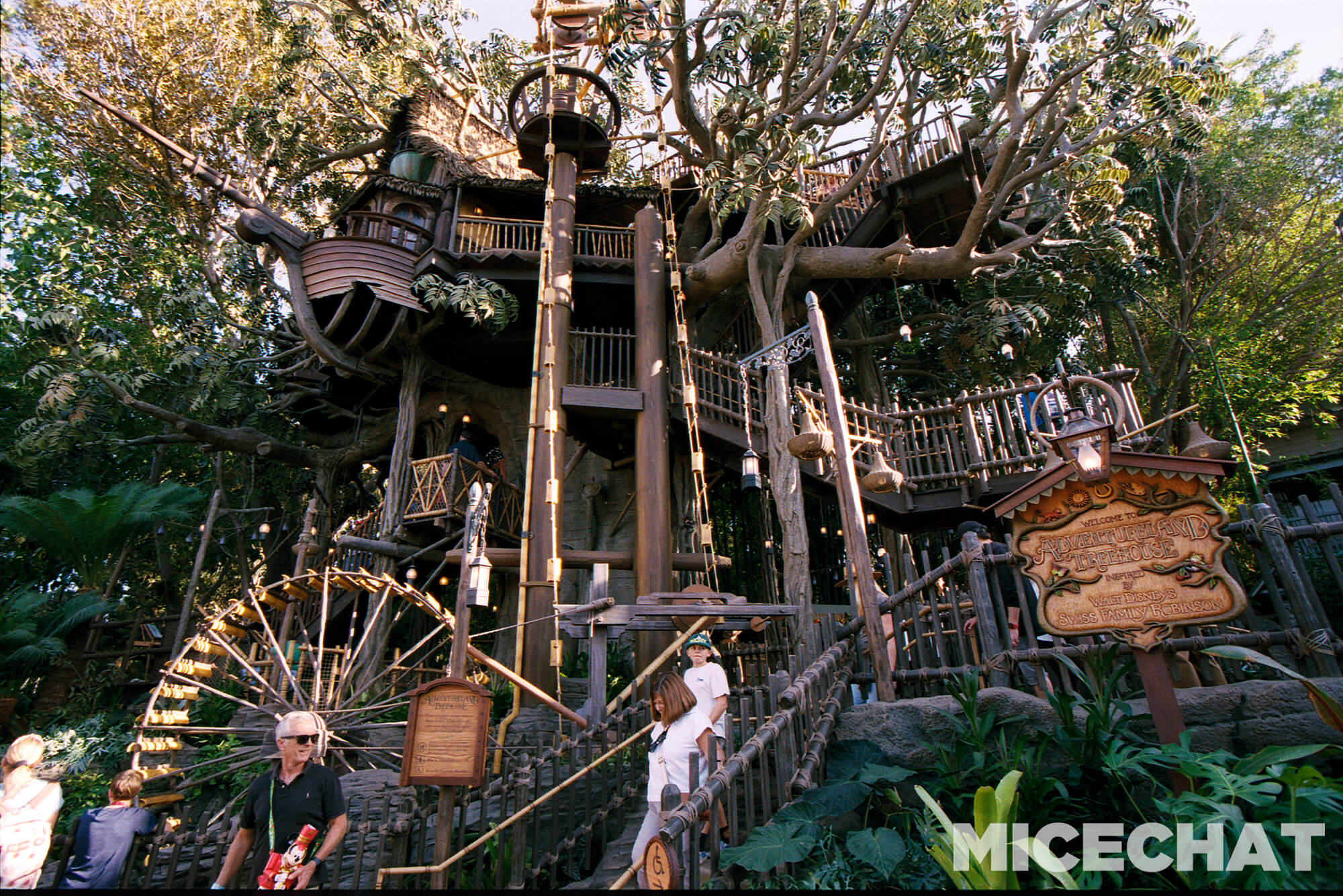 Adventureland Treehouse, MiceShots: Disneyland’s Adventureland Treehouse an Instant Classic!