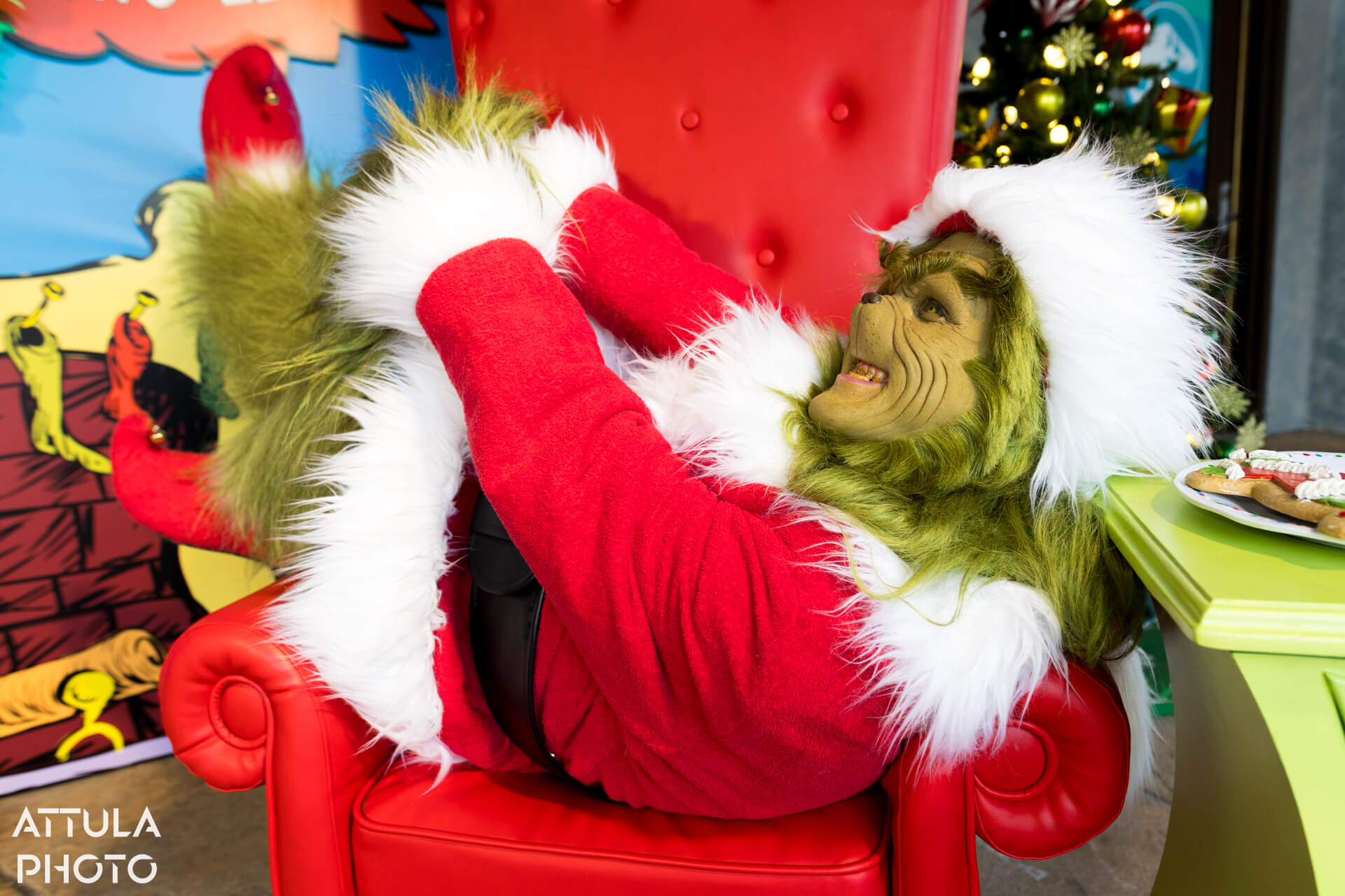 Universal Hollywood Holiday, Universal Hollywood Holidays 2025: Potter Spells, Grinchy Laughs & Mario Merriment