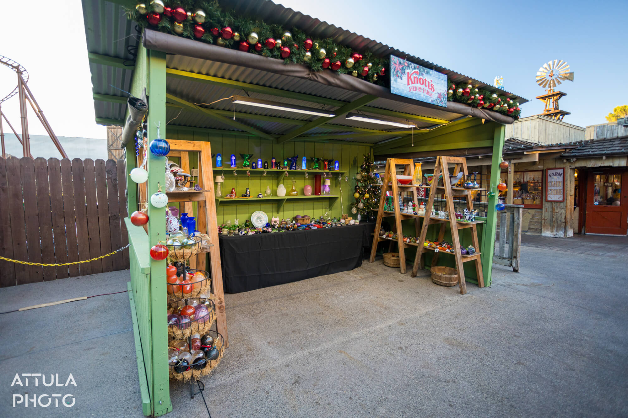Knott's Merry Farm, A Berry Merry Christmas: Your Ultimate Guide to Knott’s Merry Farm 2025
