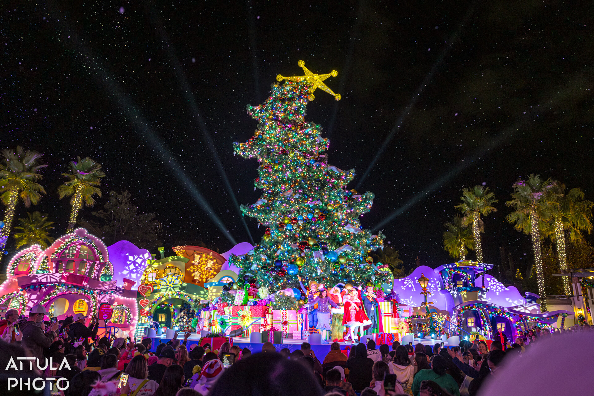 Universal Hollywood Holiday, Universal Hollywood Holidays 2025: Potter Spells, Grinchy Laughs & Mario Merriment