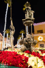 107_Universal Studios Hollywood Christmas 2024_entrance decorations