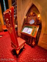 Disney-California-Adventure-Animation-Building-10-Beasts-Library-Enchanted-Book-Determines-Your-Character-micechat